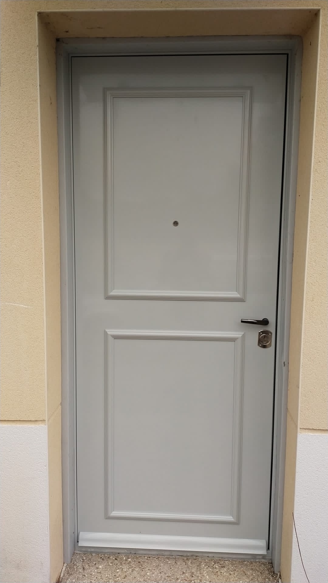 Installation porte blindée